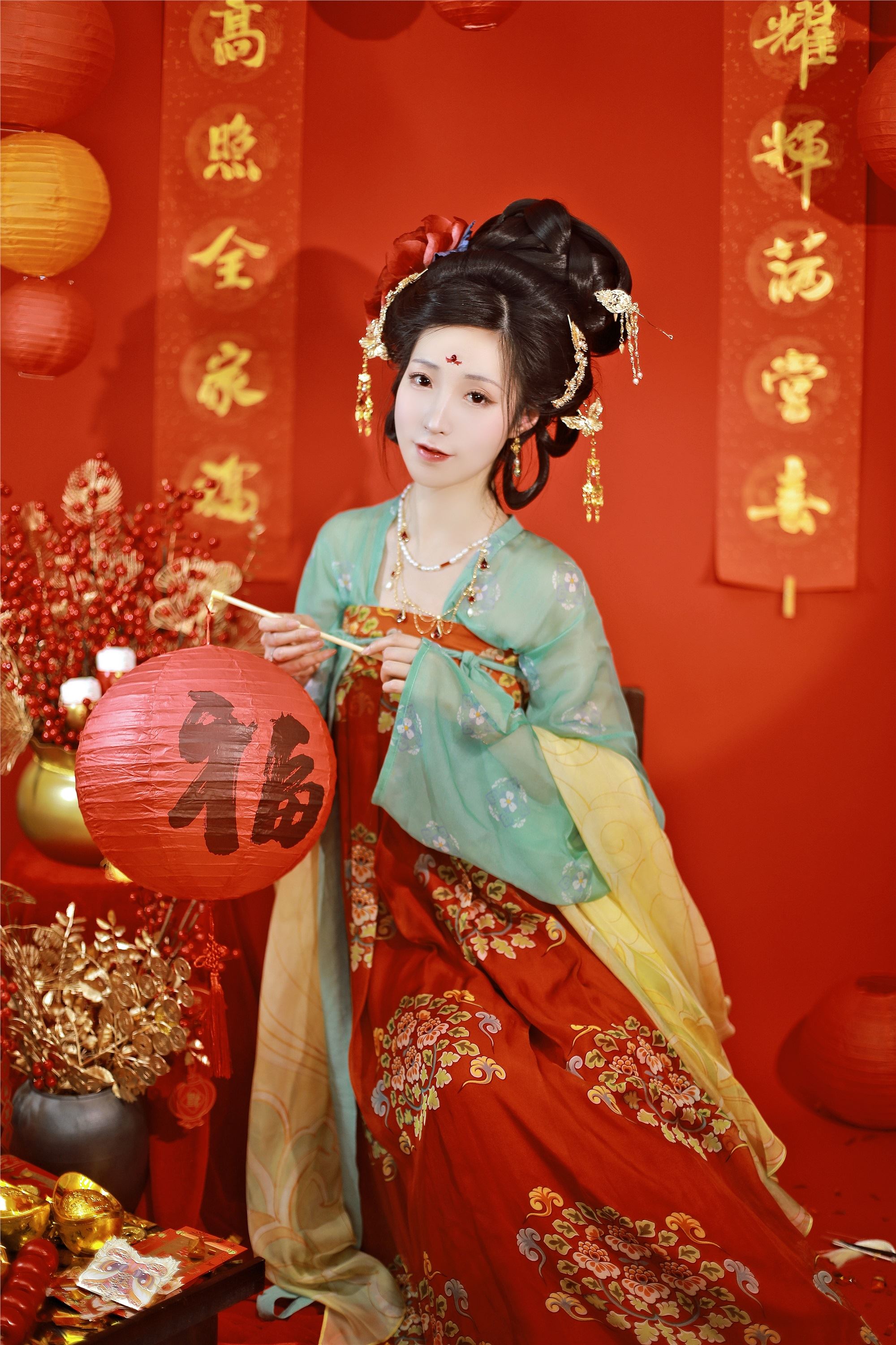 YITUYU艺图语 2025.01.31 烟火年年 李猜